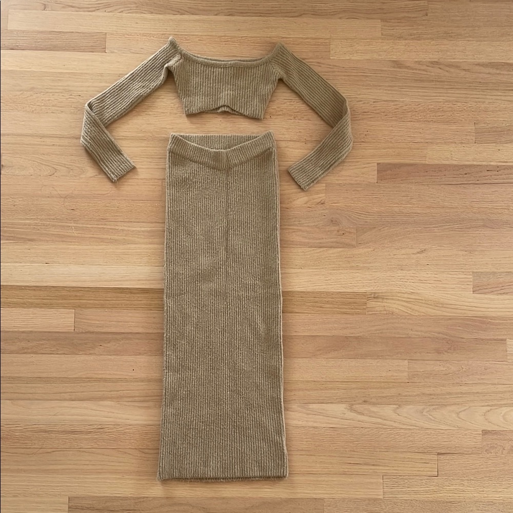 Princess Polly tan knit set